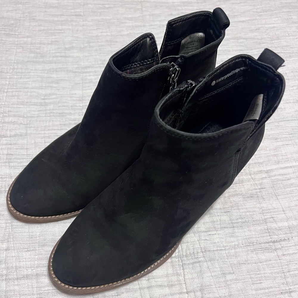 Blondo Norma Black Nubuck Bootie 7.5 Waterproof